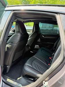 CLEAN 2020 Maserati Gran Turismo Trofeo Conduite à Gauche - Product Image 4