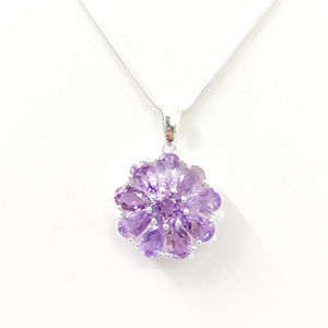 Colgante de Cristal de Amatista de 4.8 Gramos, Elegante y Lujoso Amuleto de Joyería - Product Image 1