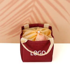 Sac isotherme de plage de luxe en tissu isolant en corde tressée de nylon recyclé, avec isolation pour boissons et aliments - Product Image 3