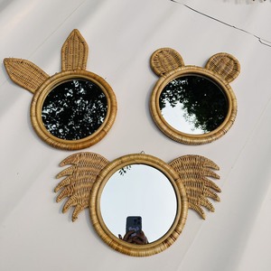 Meilleures ventes Ensemble de 3 miroirs en rotin pour enfants Décoration murale en verre moderne pour chambre d'enfants tissée à la main au prix de gros - Product Image 1