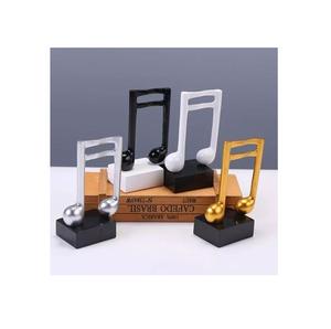 Escultura de metal hecha a mano para decoración de mesa con acabado dorado y base para escultura decorativa de sala de estar - Product Image 2