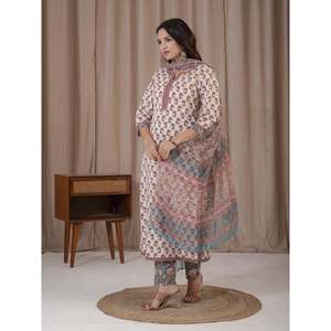 Conjunto de Kurta y Pantalón de Algodón con Estampado a Mano en Blanco y Rosa para Primavera - Product Image 6