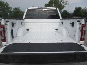 2023 Ford Raptor Tipo de combustible de gas diésel Caja de cambios manual automática Asientos de cuero Cámara trasera Aleación de aluminio Portaequipajes usado - Product Image 3