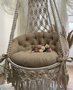 Chaise de balançoire suspendue en coton macramé de style bohème de couleur marron chaise de patio faite à la main pour la maison et le jardin - Product Image 6