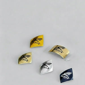 Plaques métalliques uniques de haute qualité pour vêtements Dernière conception mini plaques métalliques Petite pièce de décoration pour vêtements - Product Image 5