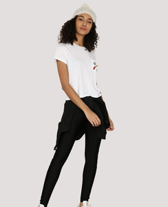 Camiseta Corta de Algodón 100% Transpirable para Mujer, Etiqueta Privada, Corte Holgado, Etiquetas Tejidas Personalizadas de Fábrica - Product Image 3