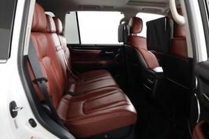 ขายรถ Lexus 570 SUV Turbo ปี 2018 เครื่องยนต์ 3.5L เกียร์อัตโนมัติ 400 แรงม้า แรงบิด 500 นิวตันเมตร เบาะหนัง หลังคาซันรูฟ กล้องมองหลัง - Product Image 6