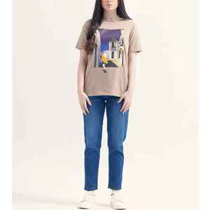 เสื้อยืดผู้หญิงพิมพ์ลายกราฟิกโลโก้แบบกำหนดเอง ผ้าฝ้าย 100% ทรงโอเวอร์ไซส์ สไตล์วินเทจ แขนสั้น ลำลอง ใส่สบาย เหมาะกับหน้าร้อน เสื้อผ้าสตรีทแวร์ เสื้อผู้หญิง - Product Image 4