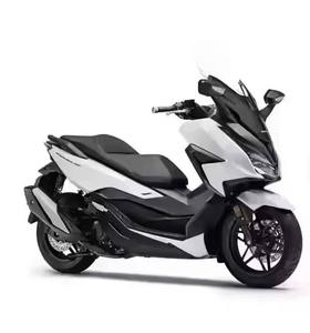 Motocicleta Tmax 560 100% Auténtica, Maxi-Scooter de 562cc, 560 TECH SCOOTERS, Lista para Enviar - Product Image 1