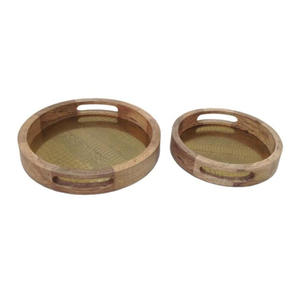 Plateau pouf en bambou naturel Plateau de service en bois Plateau rond en bois avec poignées - Product Image 3