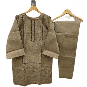 Kurta de algodón bordado listo para damas con estilo de alta calidad con pantalón (traje de 2 piezas) ropa india y paquistaní - Product Image 5