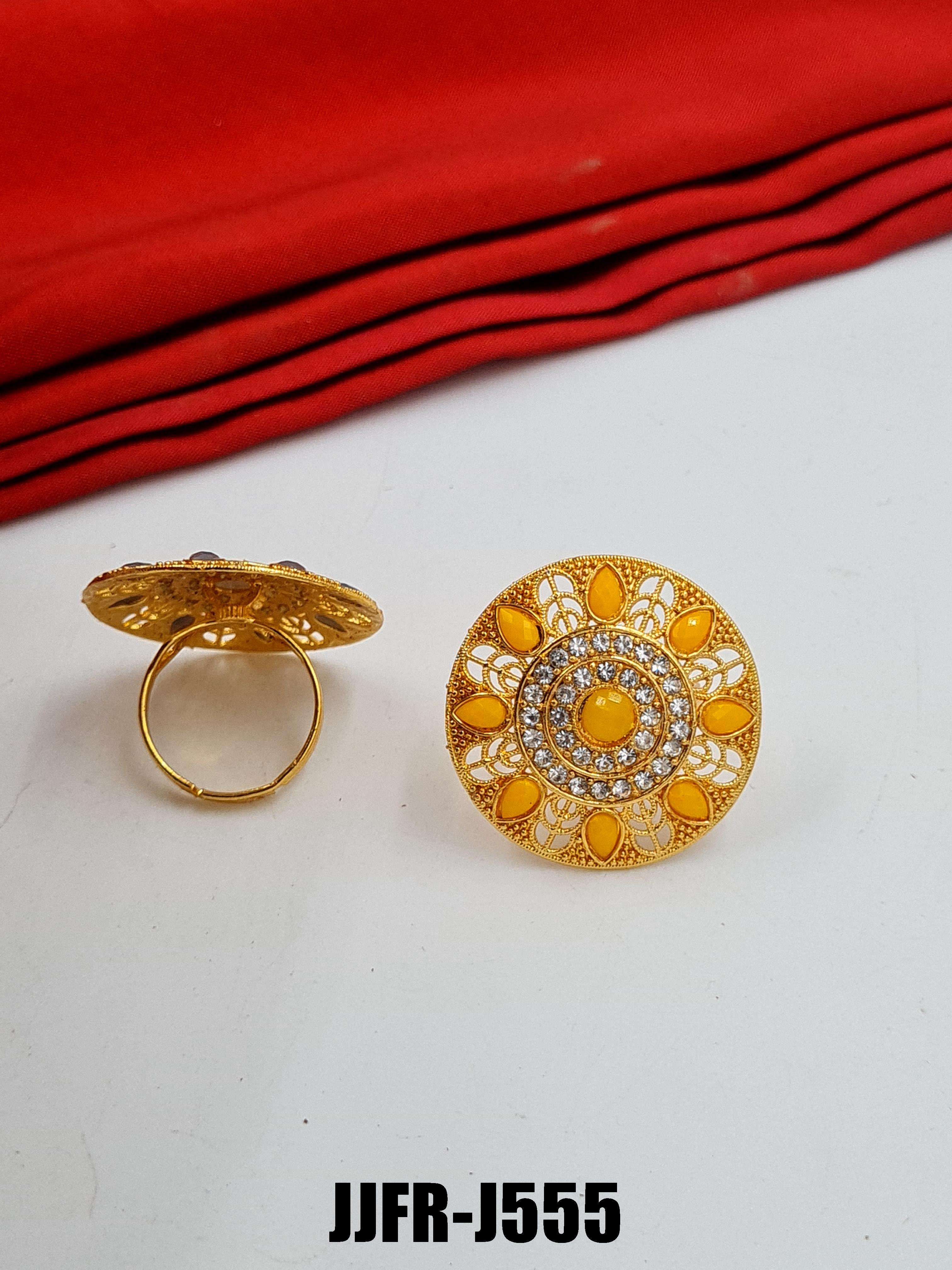 สีเหลือง