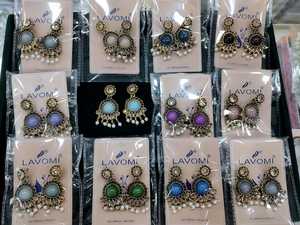 เครื่องประดับแฟชั่นต่างหูผู้หญิงต่างหูเงาสีทองสไตล์อินเดียสำหรับผู้หญิงและเด็กผู้หญิงเครื่องประดับแบบดั้งเดิม - Product Image 2