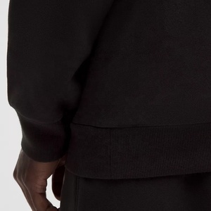 Sweat à capuche unisexe surdimensionné de haute qualité avec logo personnalisé brodé, couleur unie noire, pour homme, en tissu épais, idéal pour l'automne - Product Image 6