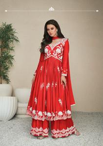 Traje Sharara de Georgette Sintética Bordada de Diseño Moderno para Damas, Rayón de Alta Calidad con Trabajo en Relieve para Fiestas y Bodas - Product Image 3