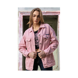 Blouson matelassé en satin pour femme, personnalisé, avec capuche, style Letterman, 100 % polyester, tissu tissé pour l'hiver, vente en gros - Product Image 2