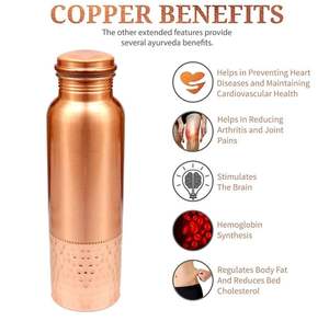 Bouteille en cuivre pur élégante et durable avec une finition de qualité supérieure pour une hydratation écologique et un choix de mode de vie durable - Product Image 4