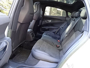 ทำความสะอาด2023 Audi A6 Pre_stige AWD ซ้าย - Product Image 3