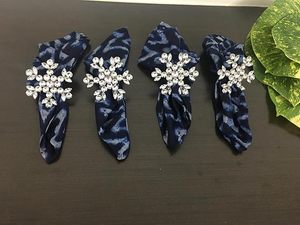 Flocon de neige rond de serviette boucles de serviette en métal pour mariage dîner de noël ajoute du charme à votre table à manger décor papier bois - Product Image 4