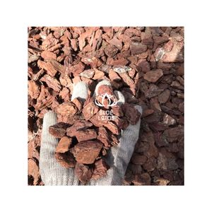 EXPÉDITION LE JOUR MÊME Écorce de pin pour les tâches d'aménagement paysager urgentes et la rétention durable de l'humidité pour les travaux forestiers à grande échelle - Product Image 1