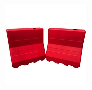 Barrera de soplado de tráfico M65 de impacto de grado de Ingeniero reflectante llena de agua de plástico de alta calidad para una seguridad vial mejorada - Product Image 6