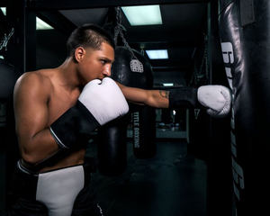 Top Quality Men Boxing-gloves Made with Genuine Leather With Custom Logo Or Design For PRO Player - Product Image 6