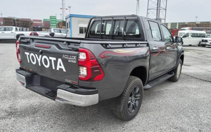 Assez utilisé pour Toy ota Hilux Revo Pickup Double Cabine 2.4L Turbo Diesel R18 Luxe 2.4L Turbo Diesel Manuel Options Tropicales - Product Image 3