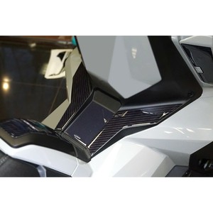 Adesivi Protettivi 3D per Poggiapiedi Honda X-ADV 750, Misura Personalizzata Compatibile con Modelli 2021-2025 - Product Image 1