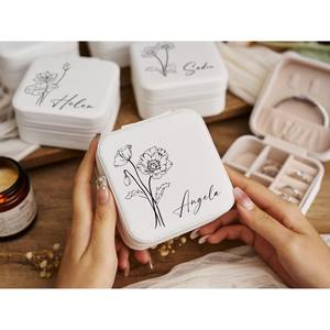 Mini boîte à bijoux blanche unique de créateur, élégante, idéale pour bagues, boucles d'oreilles, colliers, bracelets et souvenirs d'Inde - Product Image 6