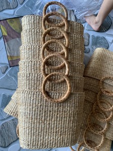 Women's Eco-friendly Water Hyacinth <b>Summer</b> <b>Handbag</b> with Shell and Zipper Closure New Arrival Natural Fashion Bag - Product Image 3