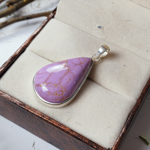 จี้อัญมณีฟอสโฟรีเดอไรต์ทรงหยดน้ำ - Product Image 5