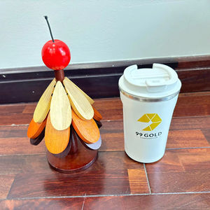 Ensemble de dessous-de-plat en bois pour arbre de Noël, fait à la main, 3 couches, résistant à la chaleur, écologique, taille 25 cm, noyer - Product Image 1