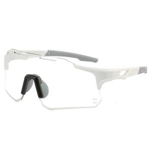 Gafas deportivas de exterior de nuevo estilo y a la moda con lentes que cambian de color para hombres y mujeres - Product Image 3