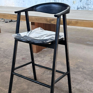 Silla de Jardín de Diseño Minimalista con Estructura de Madera de Teca y Materiales de Diseño de Lujo de Indonesia - Product Image 1