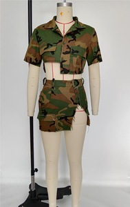Top corto de manga corta con botones para mujer, camisa OEM con logotipo personalizado y falda de bolsillo, Conjunto personalizado con estampado de camuflaje, conjuntos de falda de dos piezas - Product Image 3