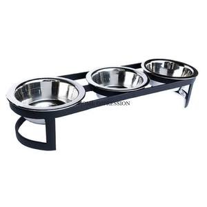 Comedero de Lujo para Perros de Acero Inoxidable Pulido de Primera Calidad, Ecológico, Grande, Antideslizante y Duradero, con Soporte de Madera para Perros y Gatos - Product Image 5