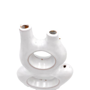 Vase de sol moderne en céramique blanche avec découpe ludique en porcelaine artistique avec découpe unique - Product Image 3