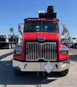 Camion plateau à trois essieux Western Star 4700 de 2020, occasion, neuf, 24 pieds - 450 CV, 8L, boîte manuelle, prêt à être expédié - Product Image 1