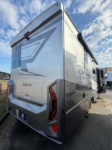 RECÍEN LLEGADO Autocaravana Clase C 2026 JAYCO MELBOURNE PRESTIGE 25LP de Aluminio para Acampar y Viajar por Carretera - Product Image 4