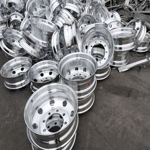 Rueda de Repuesto Económica de Aluminio Plateado Brillante para Camión Dongfeng 22.5 X 7.5, para Transporte Pesado - Product Image 1