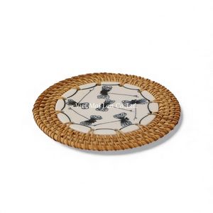 Ensemble de sous-verres bohèmes en rotin faits à la main avec finition naturelle et plateau de rangement pour table basse et usage à table, Vietnam - Product Image 4