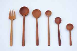 Ensemble d'ustensiles de cuisine en bois d'acacia naturel fait à la main, poli miroir, outils de cuisson antiadhésifs avec cuillères de service et camping - Product Image 2