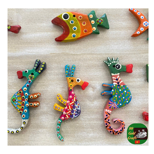 Figurine de poisson en bois, poisson en bois peint sculpté à la main Art populaire rustique côtier Style africain mexicain décor à la maison nautique - Product Image 4