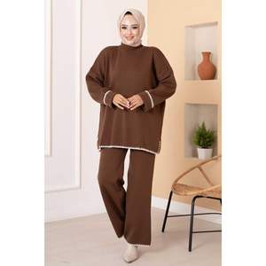 Costume hijab en tricot à points de chèvre personnalisé - Product Image 3