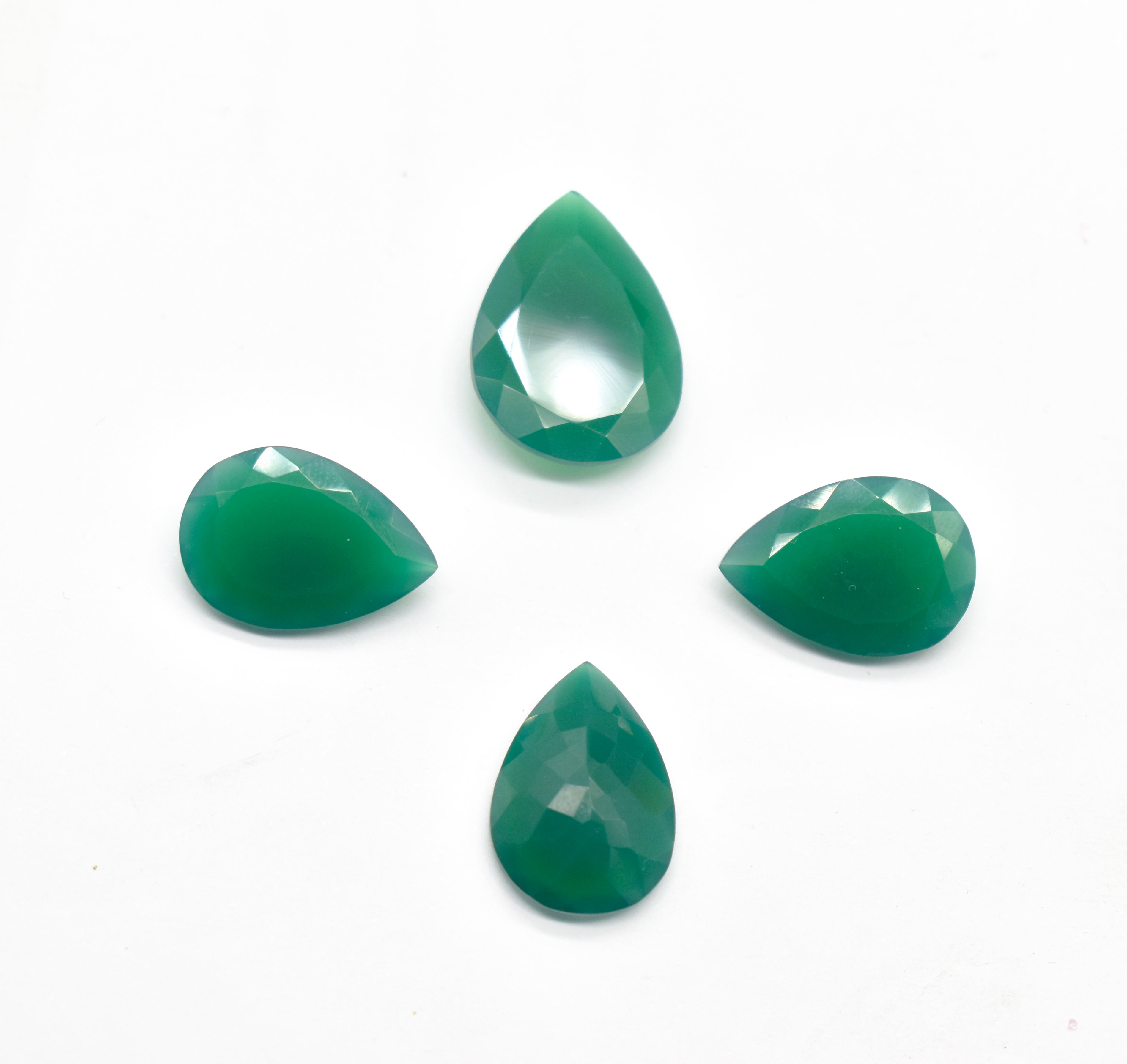 สีเขียว