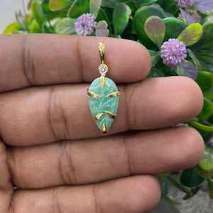 Amazonite Prong Set Pendant, y CZ Quartz 925 Sterling Silver Gold Plated Charm, Collet Setting Womens Jewelry Gift para ella - Product Image 6