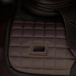 Tapis de selle équestre anglais élégant doublure douce structure respirante conception matelassée durable soutien confortable pour les chevaux - Product Image 6