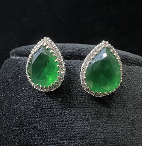 Pendientes de Botón con Racimo de Diamantes Naturales de Lujo de 18K VDS, Corte Brillante Certificado por Terceros, Modernos, para Compromiso - Product Image 3