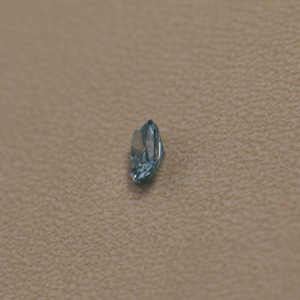 เพชรเม็ดเดี่ยวทรงเรเดียนท์คัท 2.5 กะรัต เพชรขาวแฟนซีเพาะเลี้ยงในห้องปฏิบัติการ ได้รับการรับรองจาก IGI เครื่องประดับสุดหรู พร้อมบรรจุภัณฑ์ที่ปลอดภัย - Product Image 2