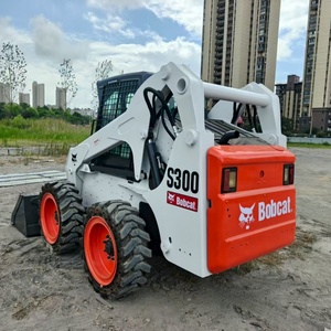 Minicargadora Bobcat S300 de Segunda Mano de Alta Calidad con Sistema de Motor Estable, Maquinaria de Construcción Lista para Trabajar - Product Image 6